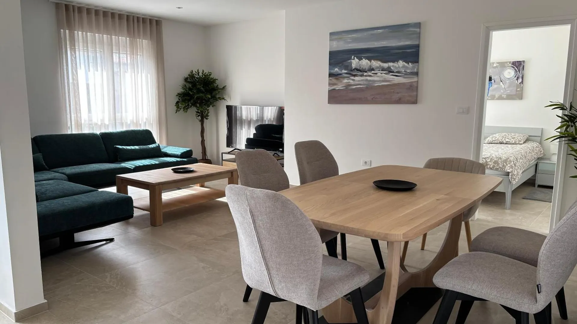 Apartment Deluxe 파자나